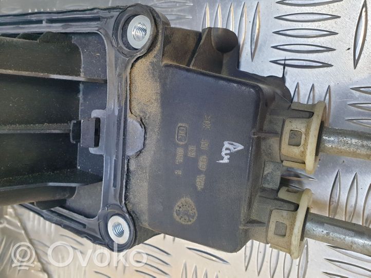 Dacia Duster Palanca/selector de cambios (interno) 8200760429