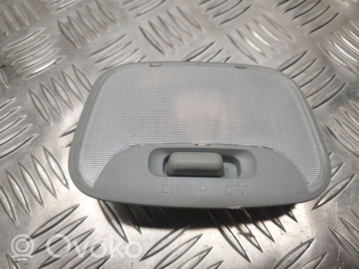 Peugeot iOn Luz del asiento trasero 8401A146