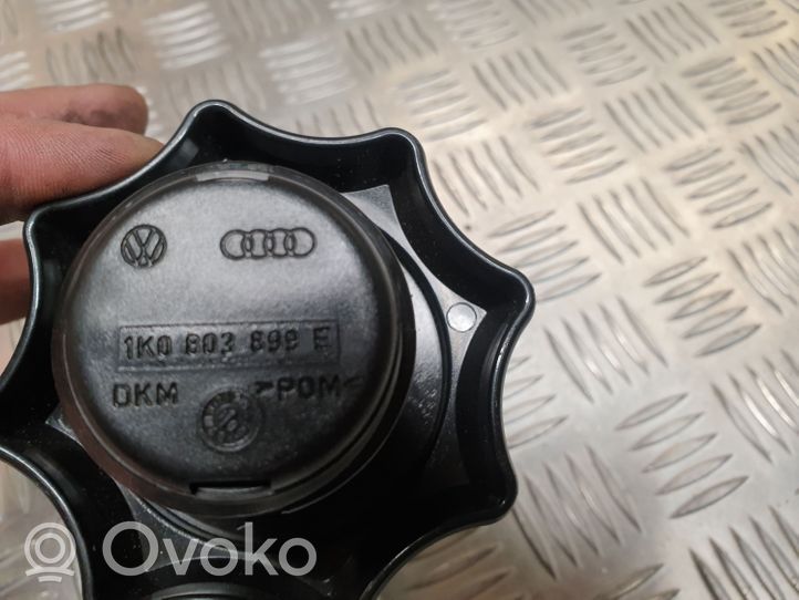 Audi Q5 SQ5 Stiprinājuma skrūve (rezerves ritenis) 1K0803899E