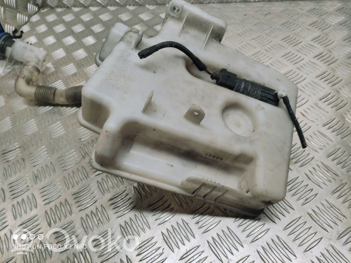 Volkswagen Eos Windshield washer fluid reservoir/tank 1K0955453Q