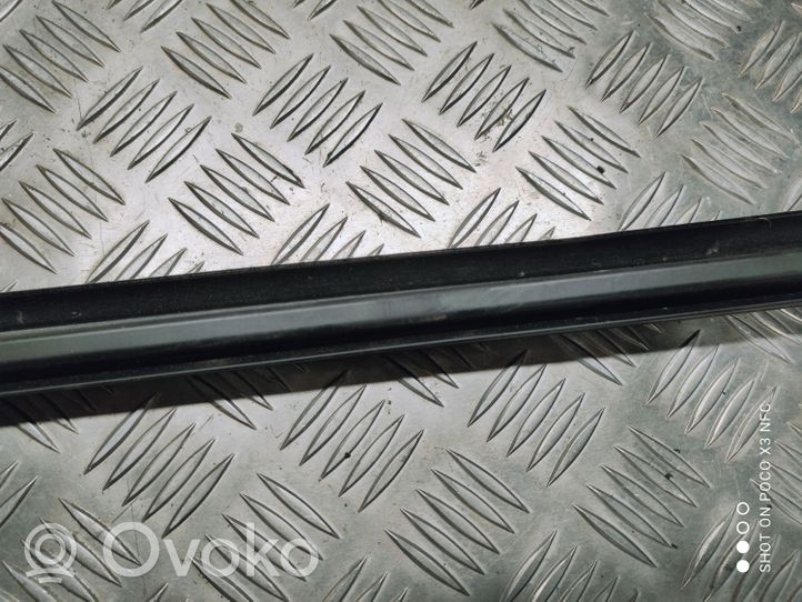 Volkswagen Eos Front door glass trim molding 1Q0837471C