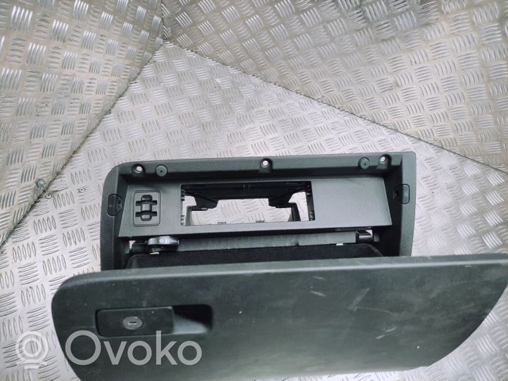 Volkswagen PASSAT B8 Glove box set 3G1857097N