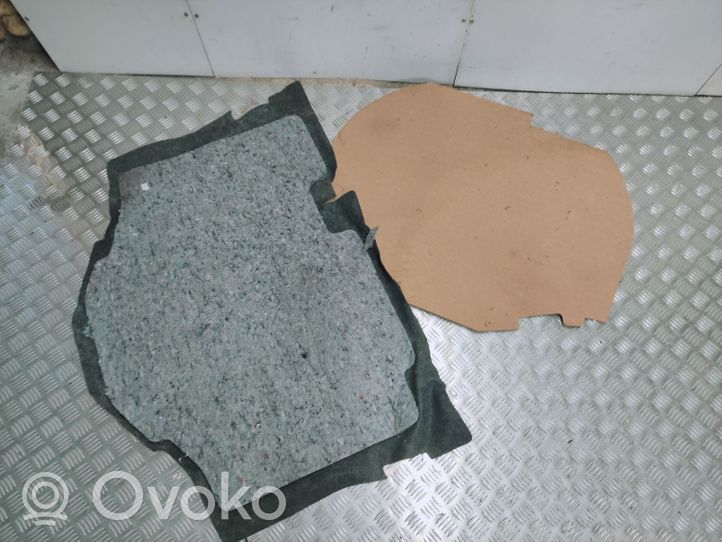 Mitsubishi Space Star Doublure de coffre arrière, tapis de sol 7646A254