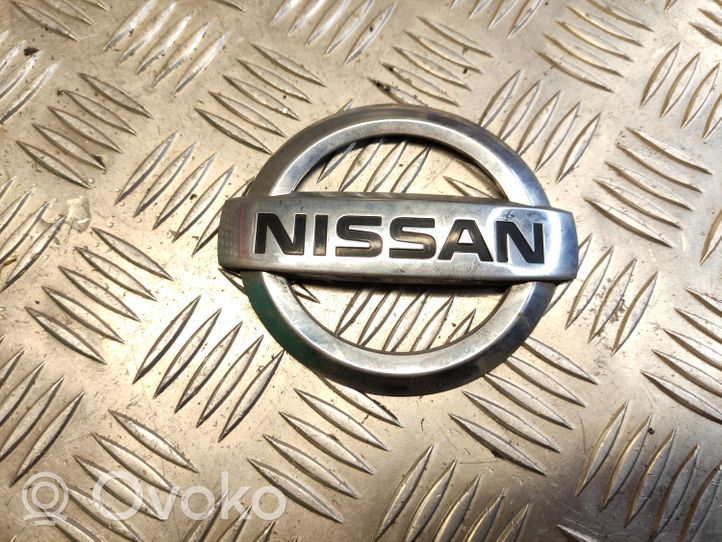 Nissan Pulsar Mostrina con logo/emblema della casa automobilistica 908903ZL0A
