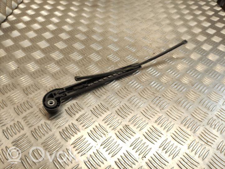 Audi A1 Rear wiper blade arm 8R0955407