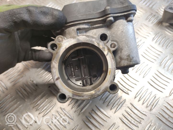 Audi A1 Throttle valve 03C133062S