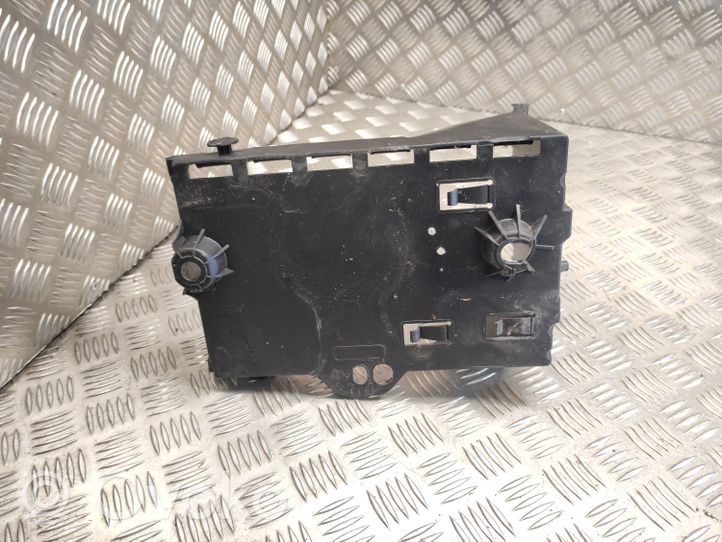 Citroen DS5 Boîte de batterie 9689002180