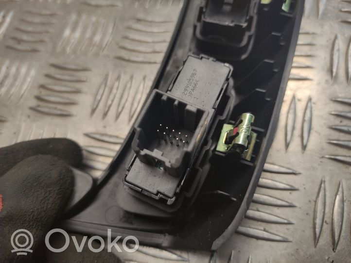 Opel Mokka Parking (PDC) sensor switch 202010119