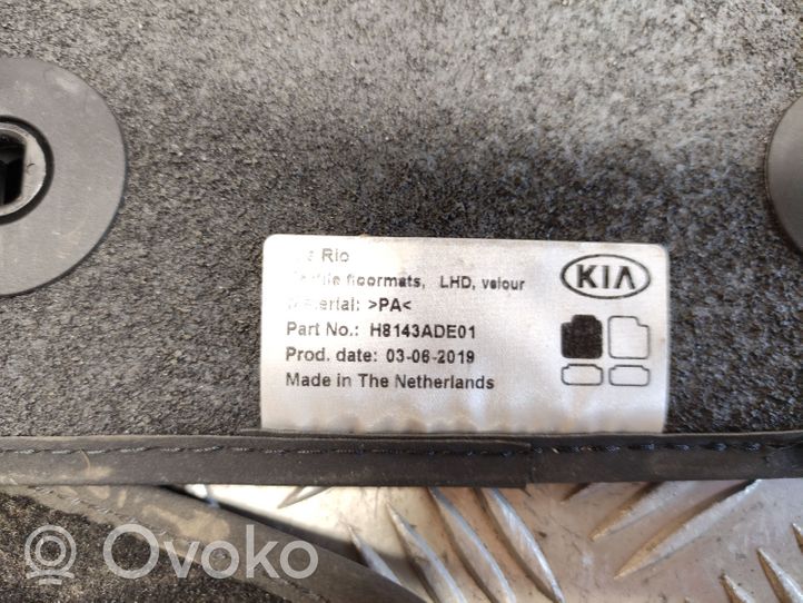 KIA Rio Automašīnu paklāju komplekts H8143ADE01