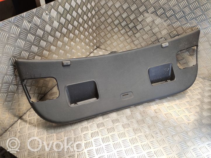 KIA Rio Verkleidung Heckklappe Kofferraumdeckel 81750H8000