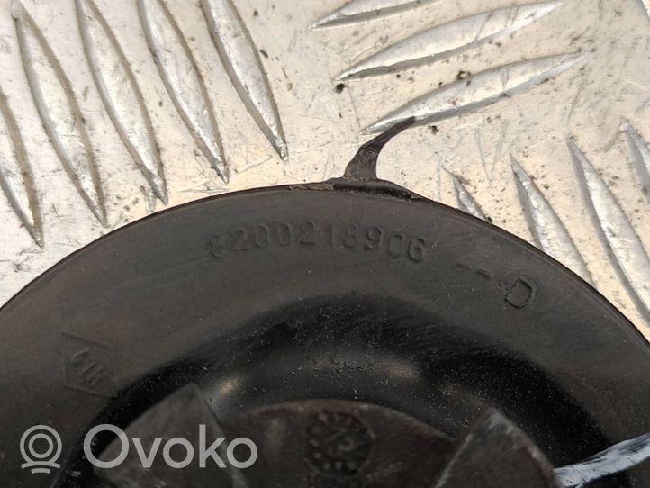 Renault Captur Podkładka / Gniazdo sprężyny tylnej 8200218906