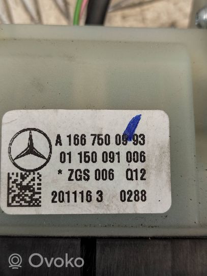 Mercedes-Benz CLA C117 X117 W117 Atidarymo rankenėlė (su kamera) galinio dangčio A1667500993