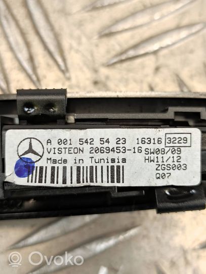 Mercedes-Benz CLA C117 X117 W117 Parking PDC sensor display screen A0015425423