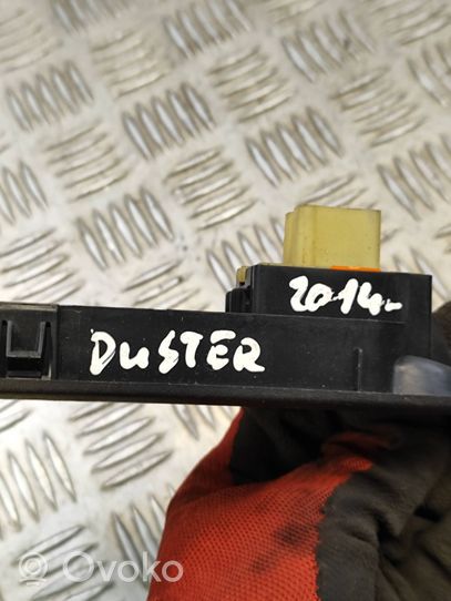 Dacia Duster Elektrisko logu slēdzis 809601386
