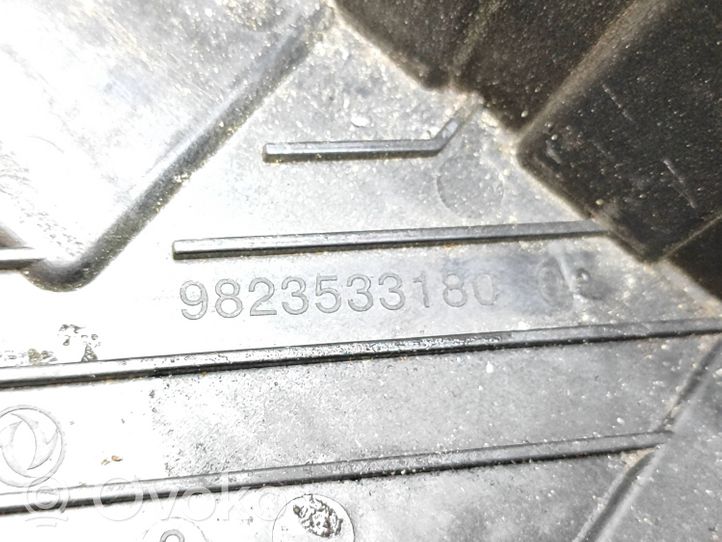 Peugeot 208 Boîte de batterie 9823533180