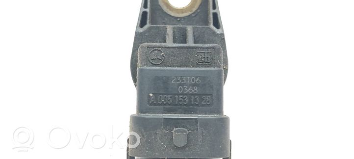 Mercedes-Benz CLS C219 Sensor de posición del cigüeñal (Usadas) A0051531328