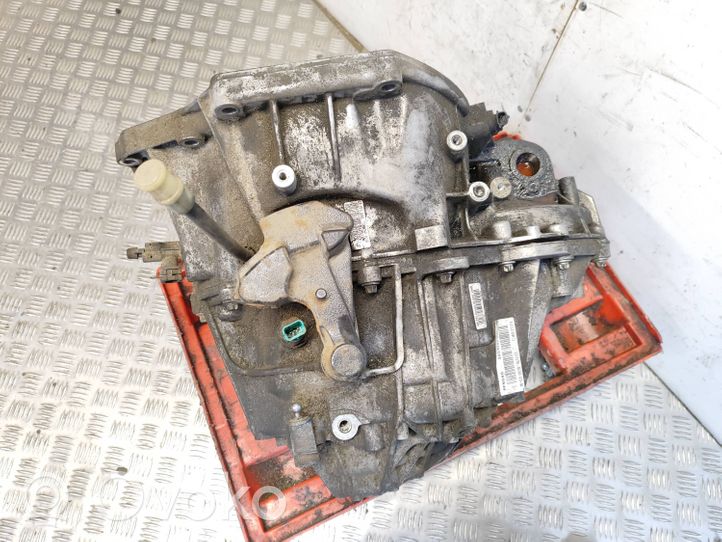 Renault Trafic III (X82) Manual 6 speed gearbox 320108718R