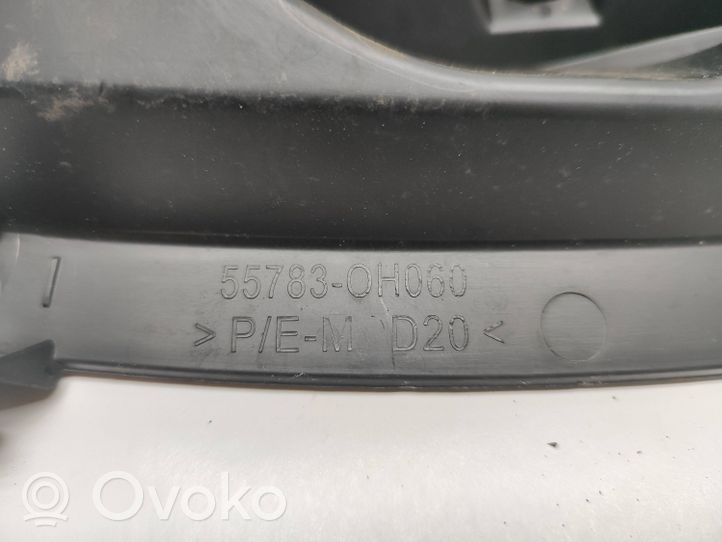 Toyota Aygo AB40 Podszybie przednie 557830H060