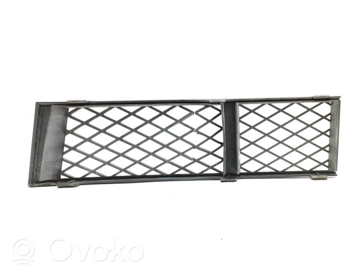 BMW 7 F01 F02 F03 F04 Grille inférieure de pare-chocs avant 727584