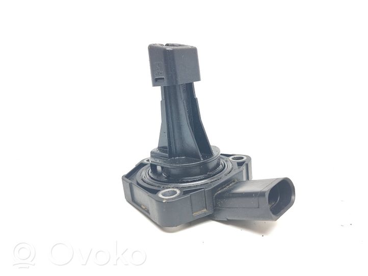 Volkswagen Tiguan Oil level sensor 04L907660C