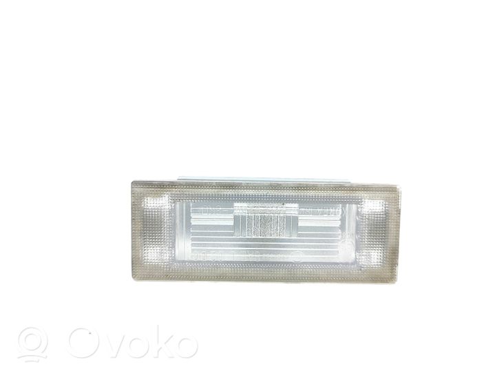 KIA Sorento Lampa oświetlenia tylnej tablicy rejestracyjnej 925013K000