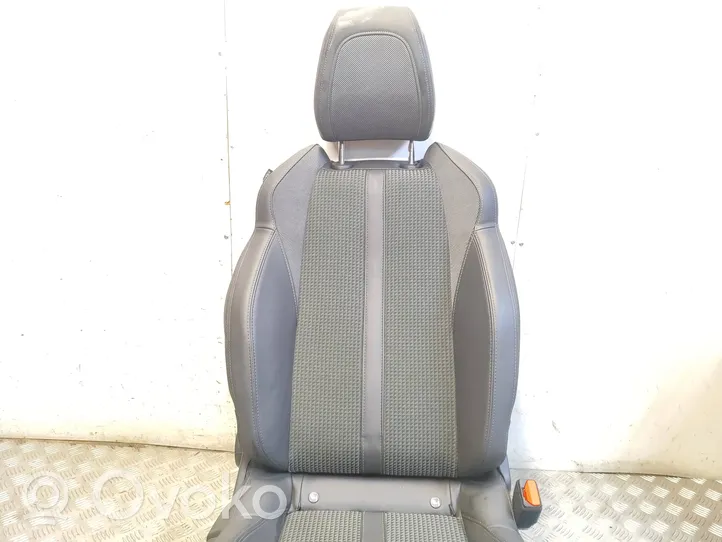 Peugeot 208 Asiento delantero del pasajero 