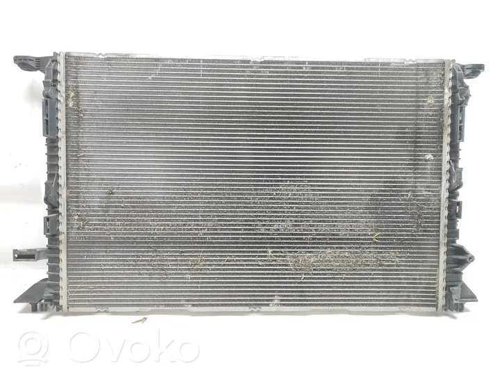 Audi Q3 8U Radiateur de refroidissement 8K0121251L