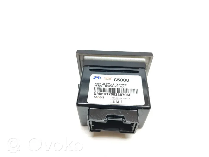 KIA Sportage Connecteur/prise USB 96120C5000