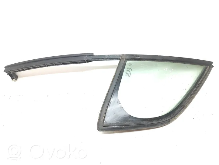 Citroen C3 Front door vent window glass four-door 43R007951