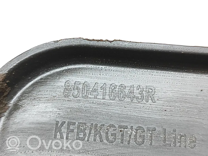 Renault Megane IV Support de pare-chocs arrière 850416643R