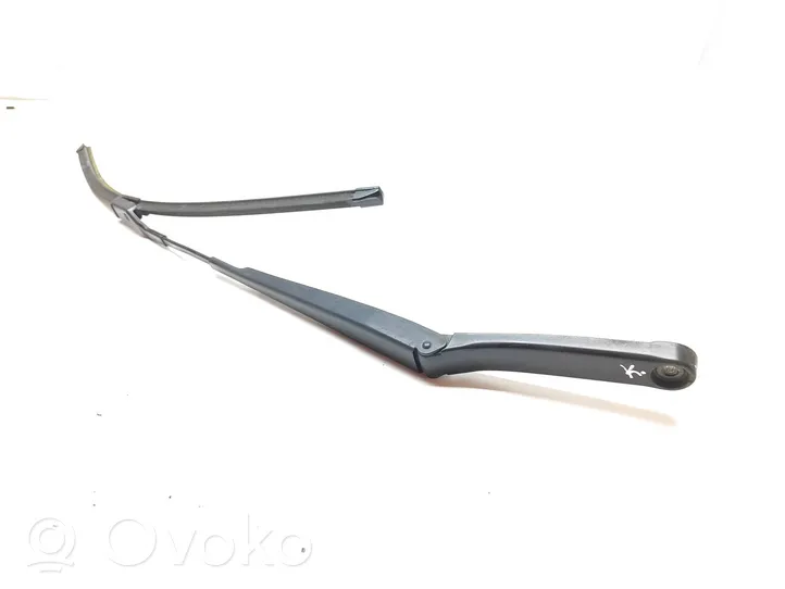 Volkswagen Polo V 6R Windshield/front glass wiper blade 