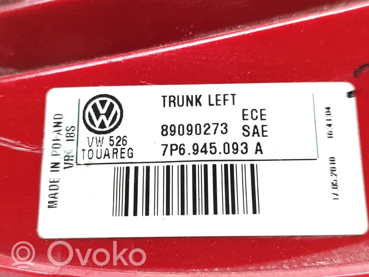 Volkswagen Touareg II Feux arrière sur hayon 7P6945093A