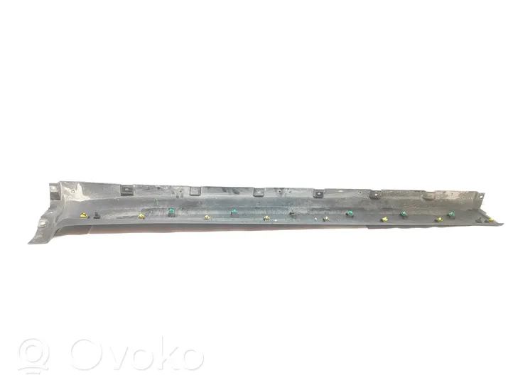 Maserati Levante Sill 670040336