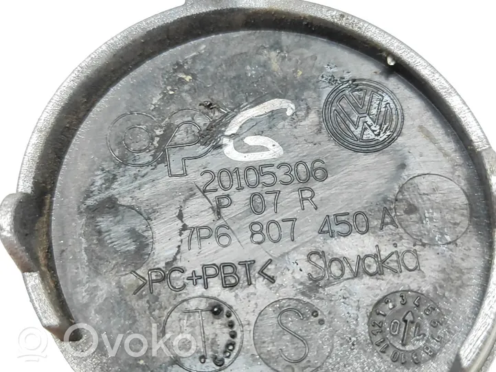 Volkswagen Touareg II Zaślepka haka holowniczego zderzaka tylnego 7P6807450A