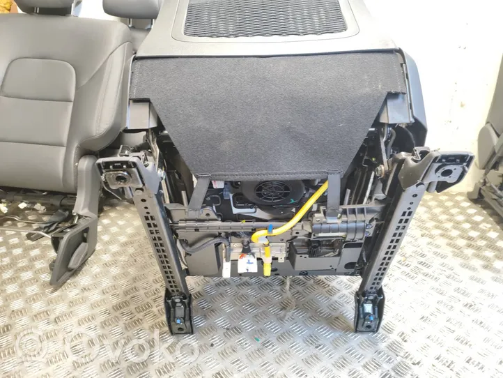 Hyundai Tucson TL Seat set 