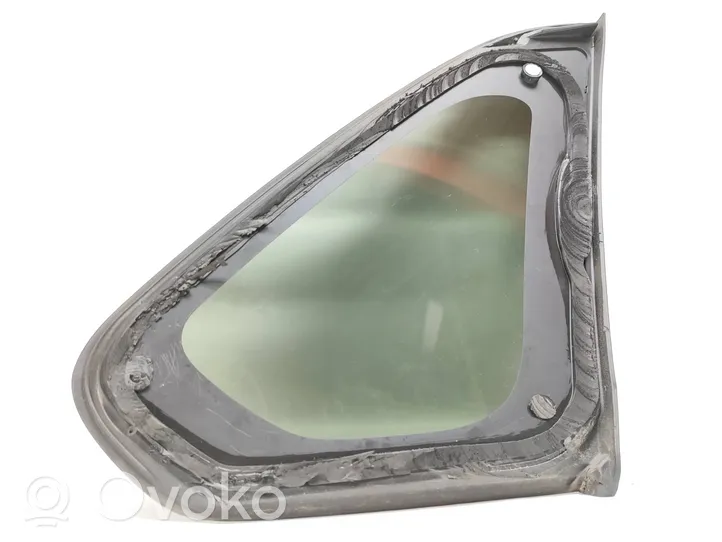 Toyota RAV 4 (XA50) Fenêtre latérale avant / vitre triangulaire 43R005844