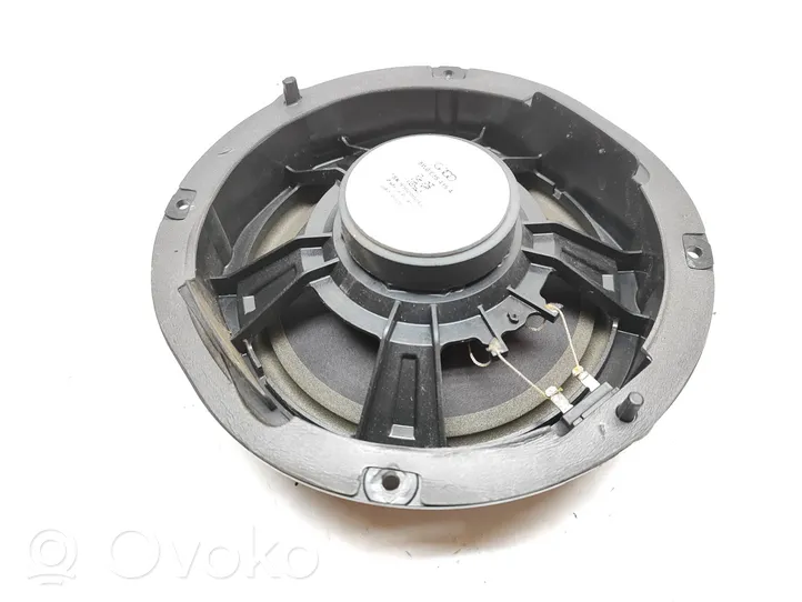 Audi A4 S4 B9 8W Etuoven kaiutin 8W0035415A