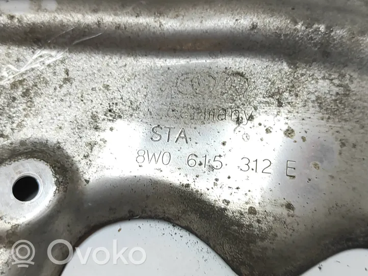 Audi A4 S4 B9 8W Priekinė stabdžių disko apsauga 8W0615312E