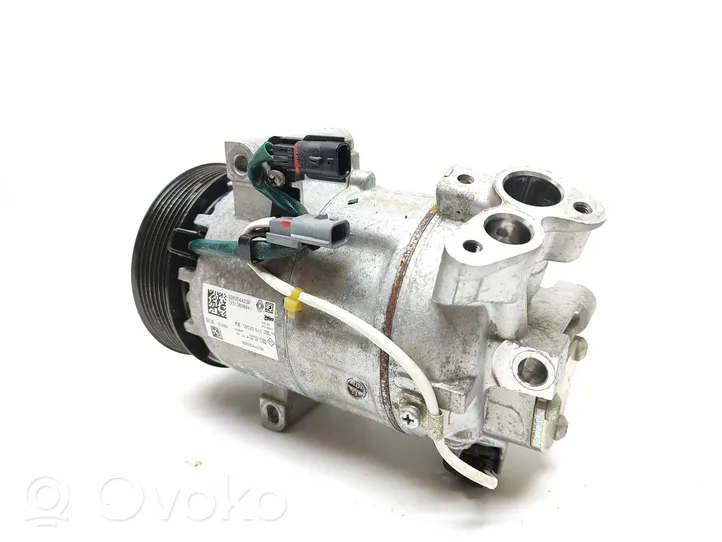 Renault Clio V Ilmastointilaitteen kompressorin pumppu (A/C) 926004423R