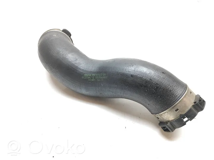 BMW 5 F10 F11 Tube d'admission de tuyau de refroidisseur intermédiaire 11279412