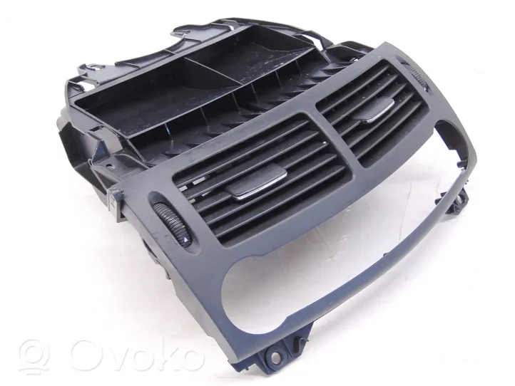 Mercedes-Benz E W211 Griglia di ventilazione centrale cruscotto a2118302354