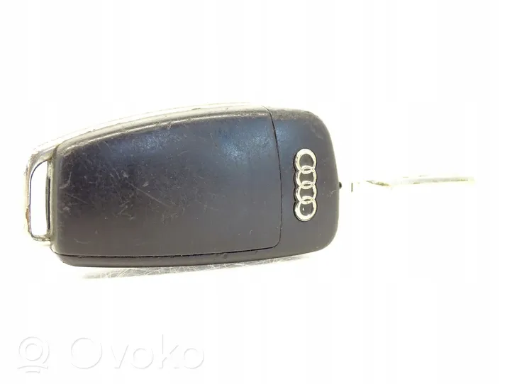 Audi A3 S3 8P Virta-avain/kortti 8P0837220D