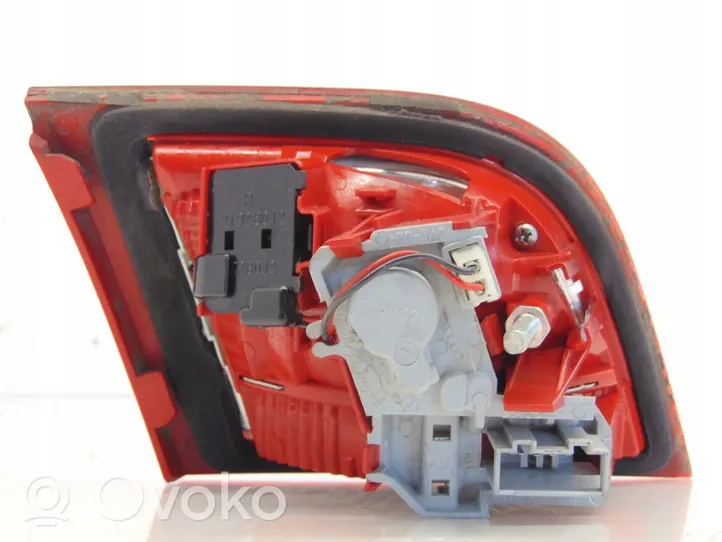 Audi A3 S3 8P Takaluukun takavalot 8P4945094D