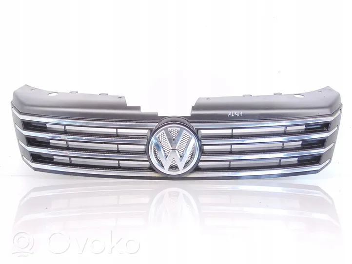 Volkswagen PASSAT B7 Grille calandre supérieure de pare-chocs avant 3AA853651