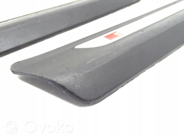 Audi Q7 4M Front sill (body part) 4M0853373C