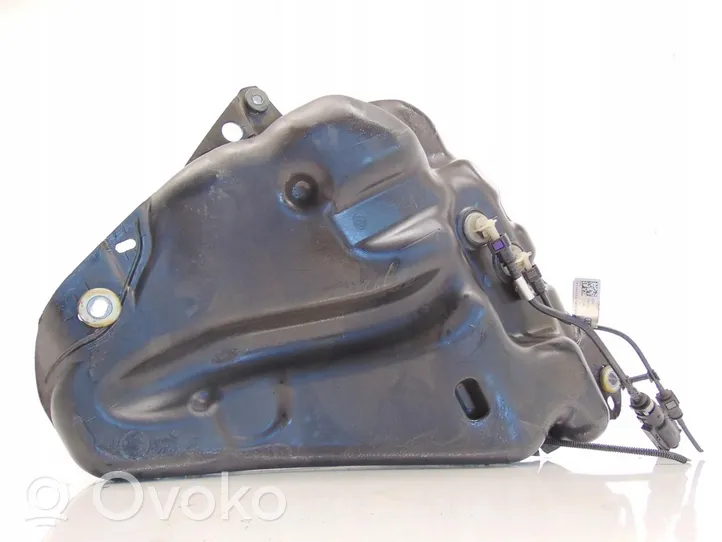 Audi A5 Zbiornik płynu AdBlue 8K0131877