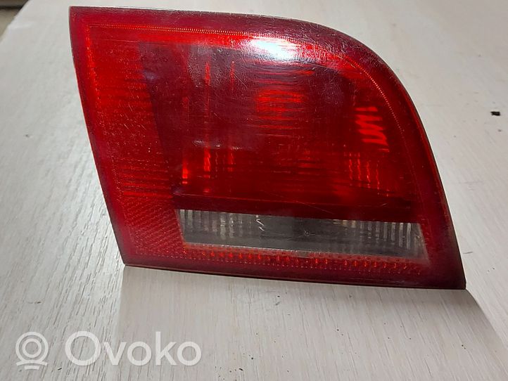 Audi A3 S3 8P Takaluukun takavalot 8P4945093B