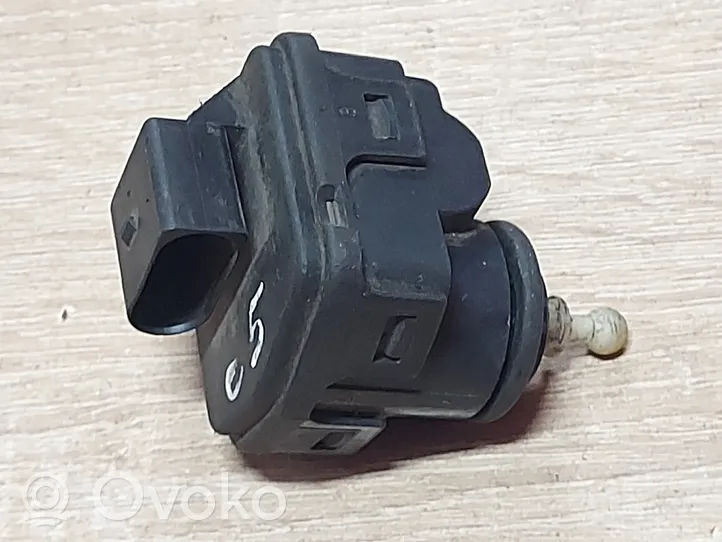 Audi A6 Allroad C5 Headlight level adjustment motor 8L0941295