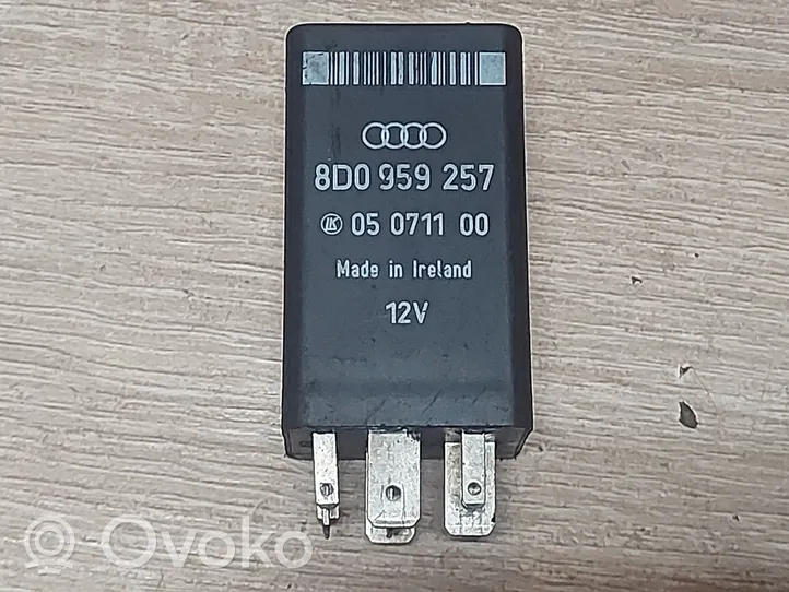 Audi A4 S4 B5 8D Glow plug pre-heat relay 8D0959257