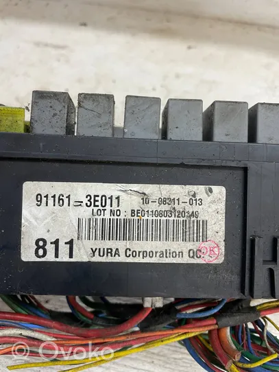 KIA Sorento Fuse module 911613E011